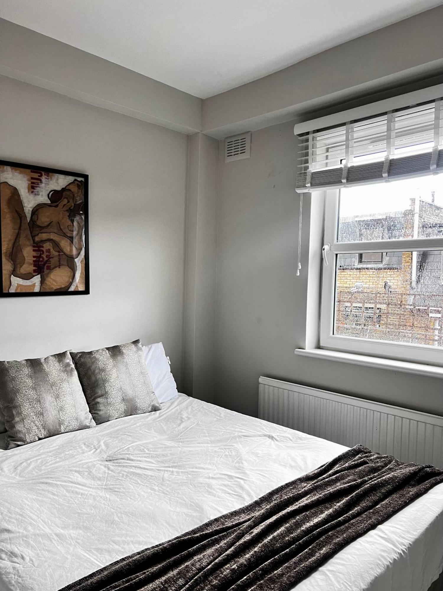 לונדון Bright And Modern Flat Near Portobello Road And The Canal מראה חיצוני תמונה